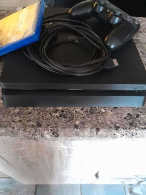 PlayStation PlayStation 4 plus game for sale in Vanderbijlpark (ID