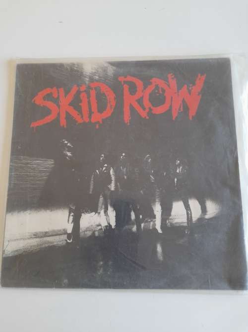 Metal - Skid Row - Self Titled LP was sold for 300.00 on 23 Oct at 21: ...
