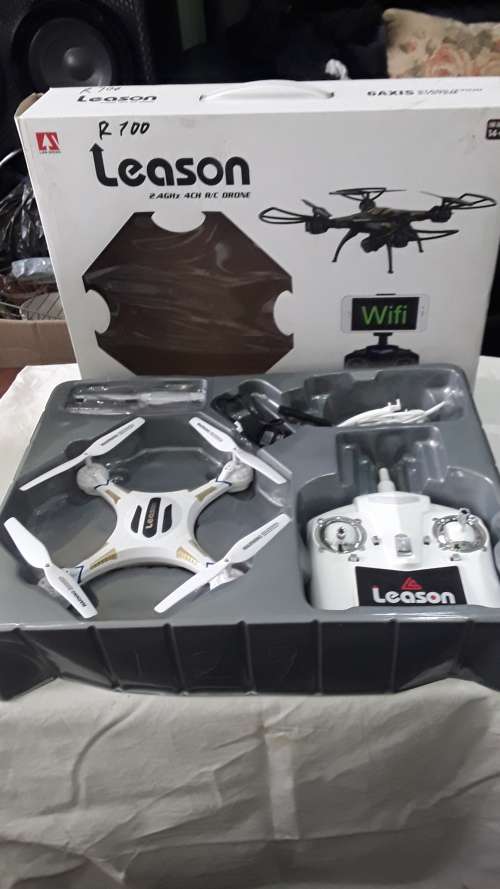 Drones 4 CHANNELS WIFI DRNE was sold for R410.00 on 21 May at 1400