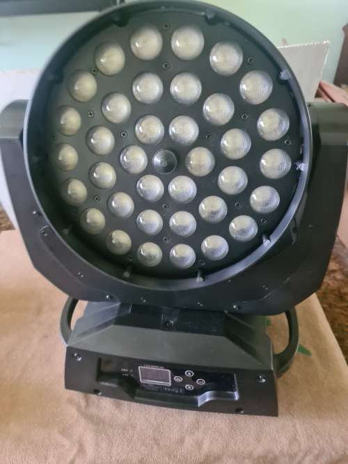 DJ Lighting PROFFESSIONAL STAGE LIGHTS(MULTIPLE FUNCTIONS, LED,ROTATES,LED DISPLAY)SEE