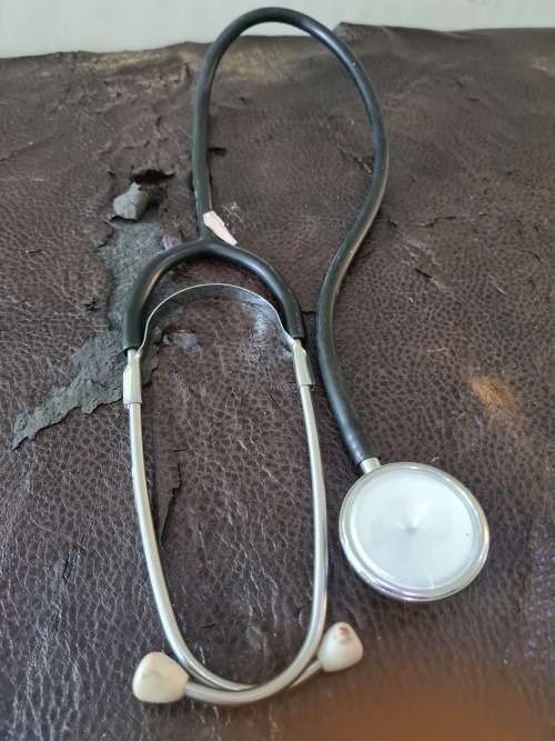 Stethoscopes MEDICAL STETHOSCOPE was sold for R1.00 on 19 Apr at 23