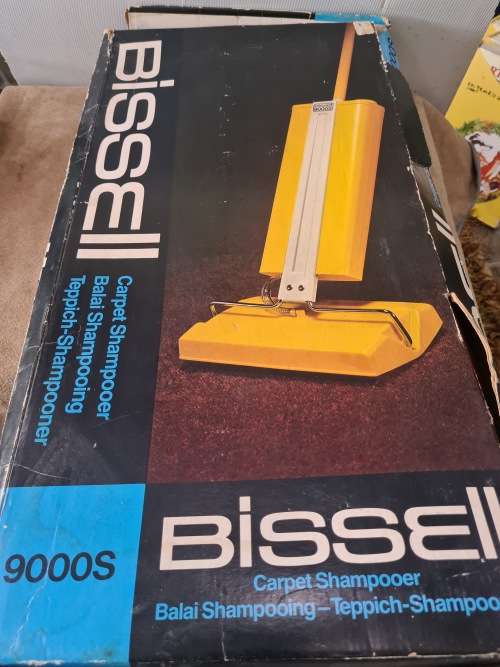 Rugs & Carpets VINTAGE BISSELL 9000S CARPET SHAMPOOER(UNUSED) for