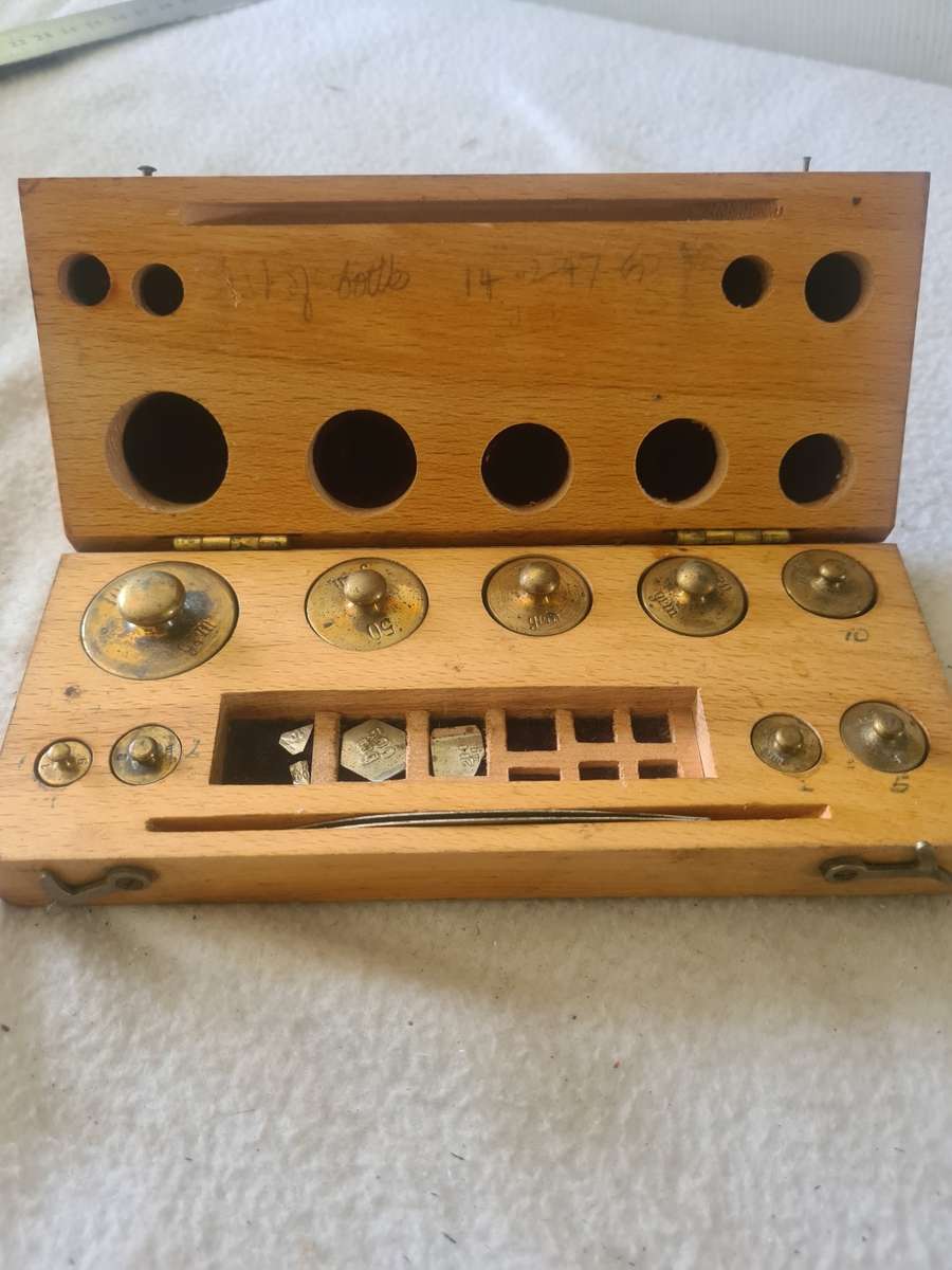 Scales & Weights EQUIPMENT BRASS WEIGHTS IN SOLID BOX was sold for
