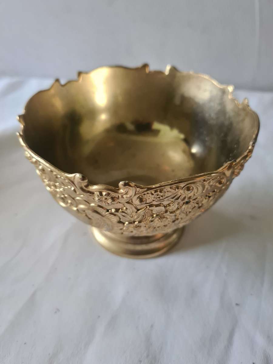 Brass STUNNING EMBOSSED VINTAGE HEAVY BRASS BOWL for sale in