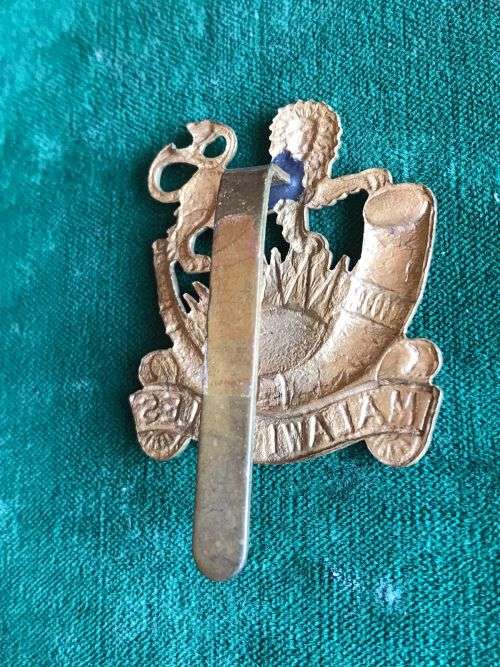 International Badges & Insignia - MALAWI RIFLES,BRASS CAP BADGE was ...