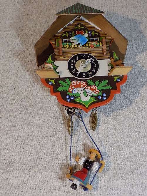 Cuckoo & Wall Clocks Small Battery Operated Cuckoo Clock Not