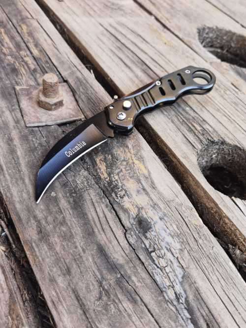 Knives & Daggers Black Push Button Karambit was sold for R1.00 on 6 Apr at 2346 by Fame Inc