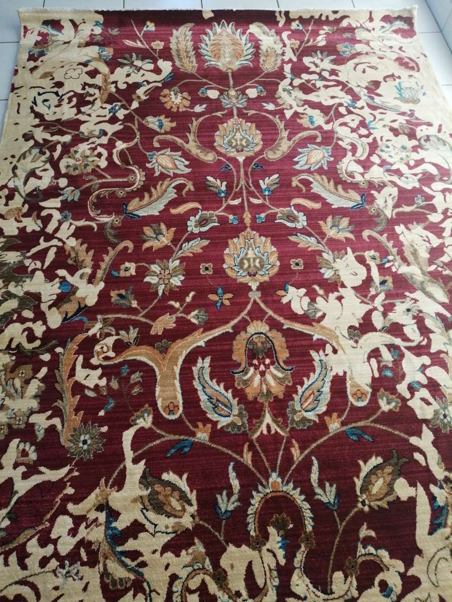Rugs & Carpets Beautiful , Vibrant , Modern , Excellent Quality