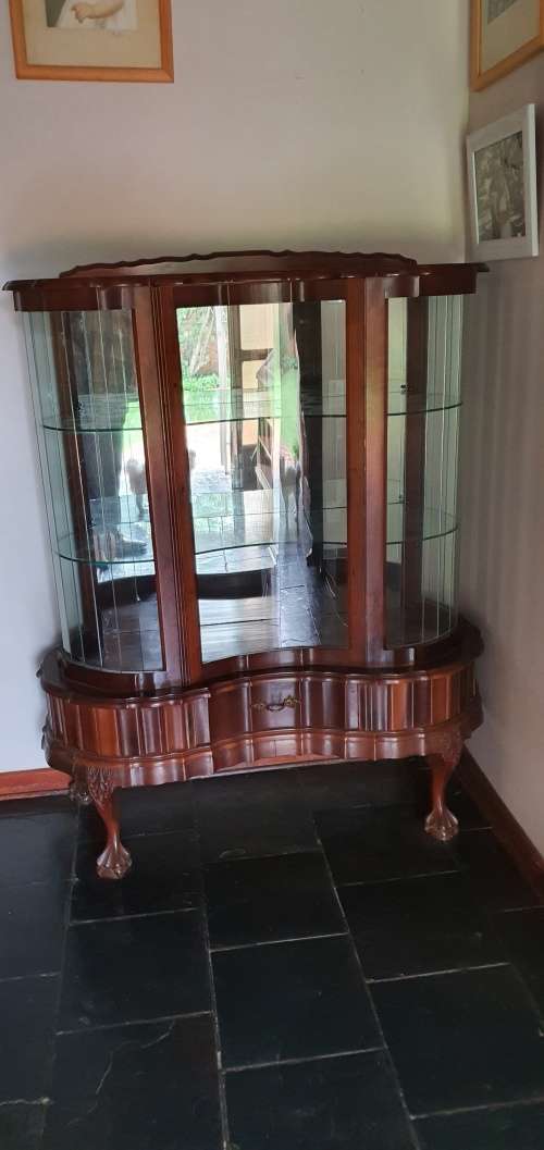 Imbuia Ball and Claw display was listed for R5,500.