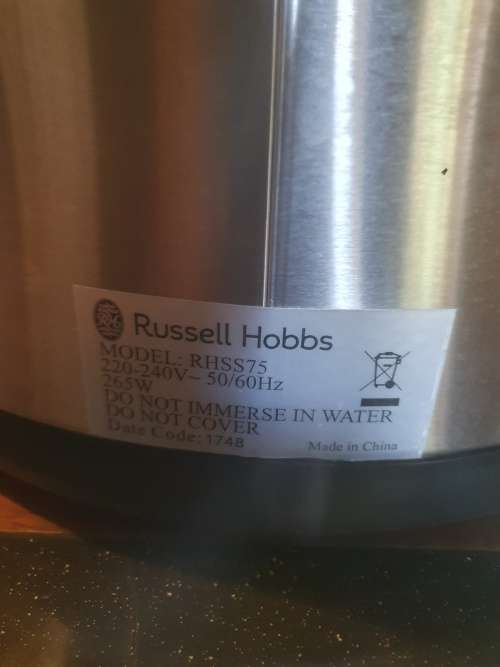 Slow Cookers Russel Hobbs Slow Cooker 6 Ltr was sold for R251.01 on