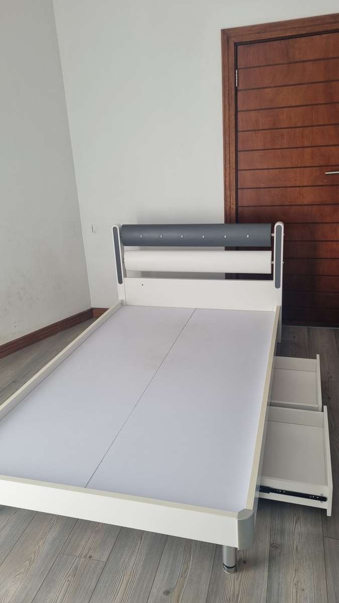 Other Bedding White Mokki 3/4 bed in Excellent Condition with storage