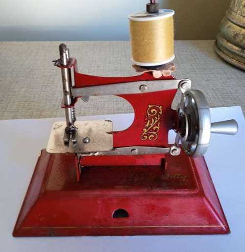 Other Antiques & Collectables 1950`s Little Betty sewing machine was
