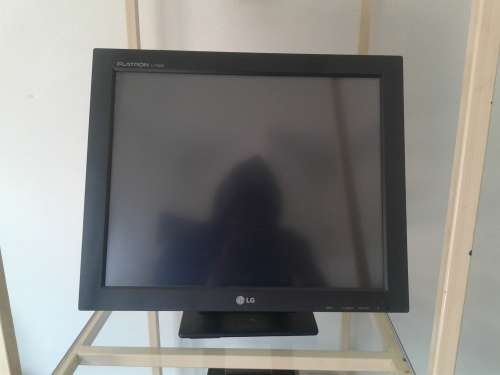 Monitors - LG Flatron L1730SF (17\