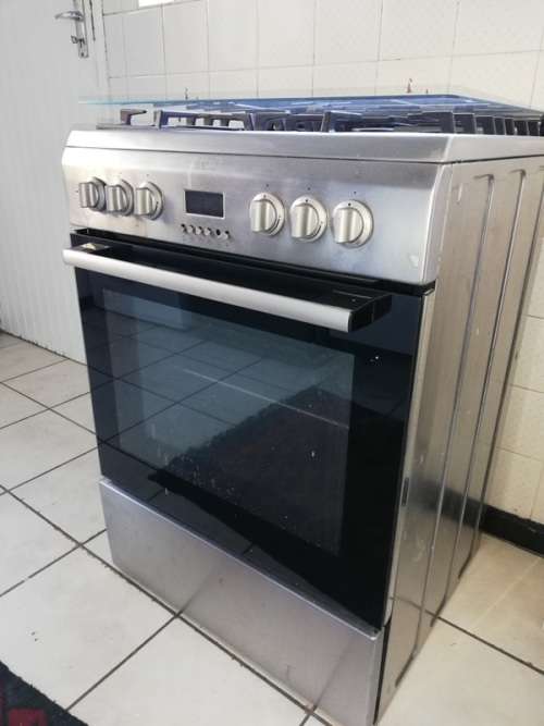 Freestanding Defy gas hob electric stove freestanding was sold for