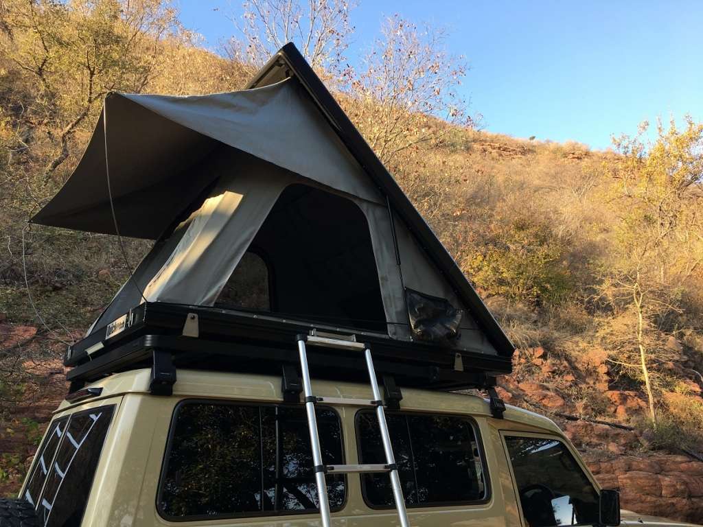 Tents Quickpitch Roof top tent (used) for sale in Ellisras (ID602462852)