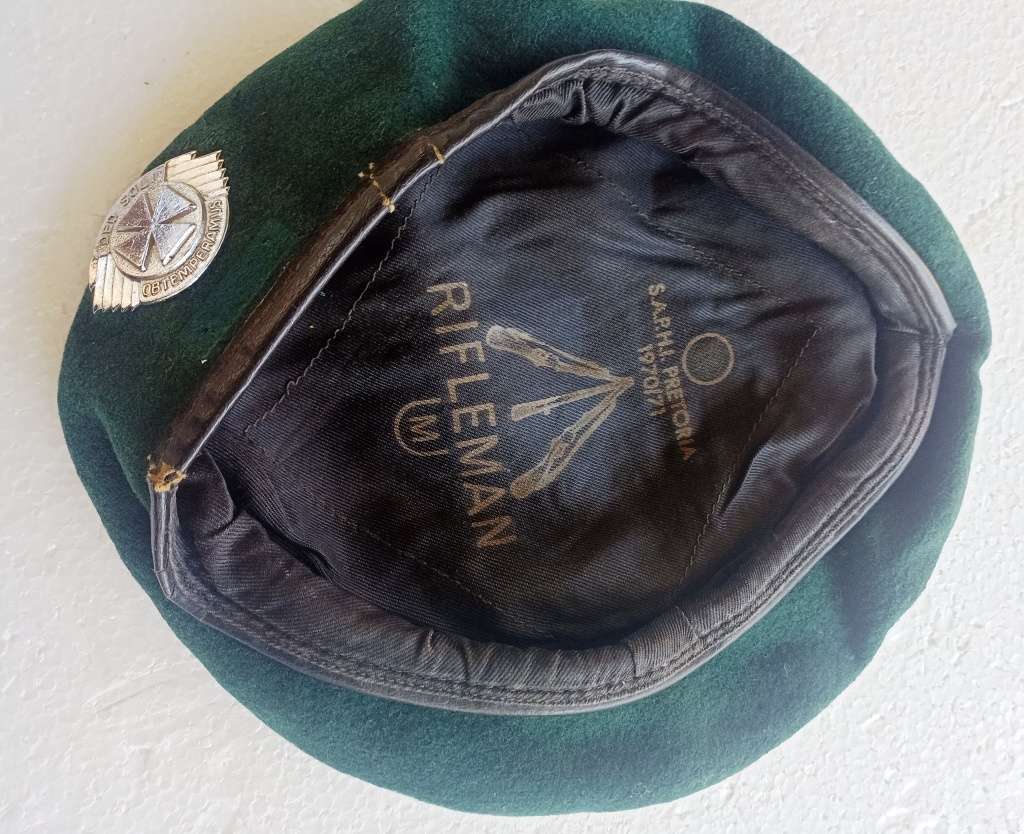 Uniforms - SADF Green Rifleman S.A.P.H.I. Pretoria (Medium) 1970/71 ...