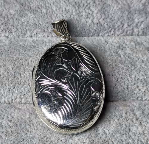 Pendants - Detailed Silver Locket Pendant for sale in Cape Town (ID ...