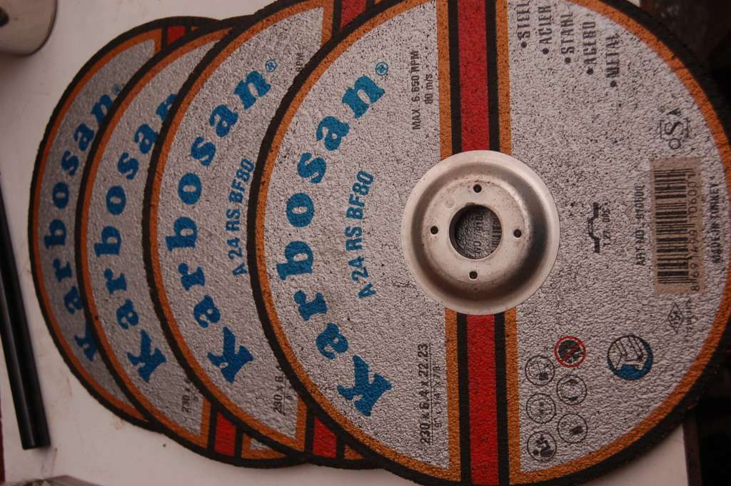 Grinders KARBOSAN 230 MM ANGLE GRINDER BLADE was sold for R61.00 on