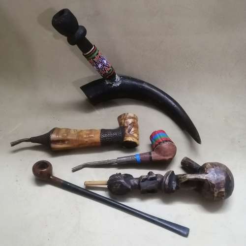 Smoking Accessories HUGE COLLECTION OF VINTAGE AFRICAN SMOKING PIPES