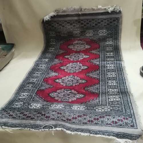 Rugs & Carpets FINELY HAND KNOTTED ORIENTAL KARACHI BUKHARA CARPET