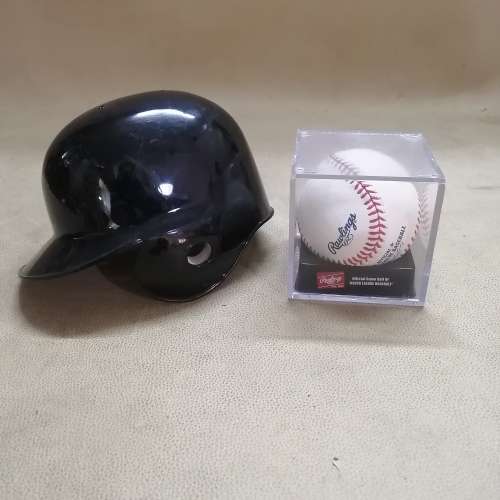 Other Antiques & Collectables OFFICIAL MAJOR LEAGUE GAME BALL AND