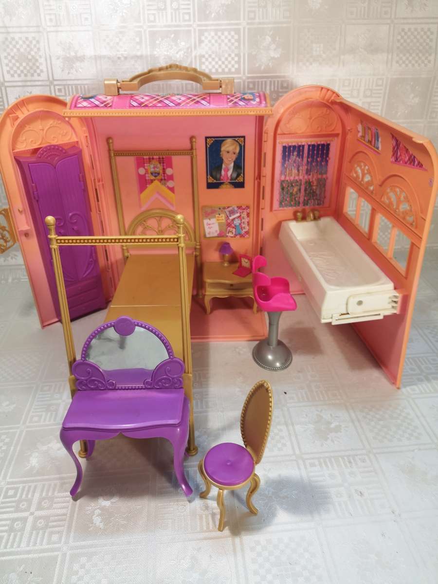 Doll House Miniatures ORIGINAL BARBIE PRINCESS CHARM SCHOOL DOLL