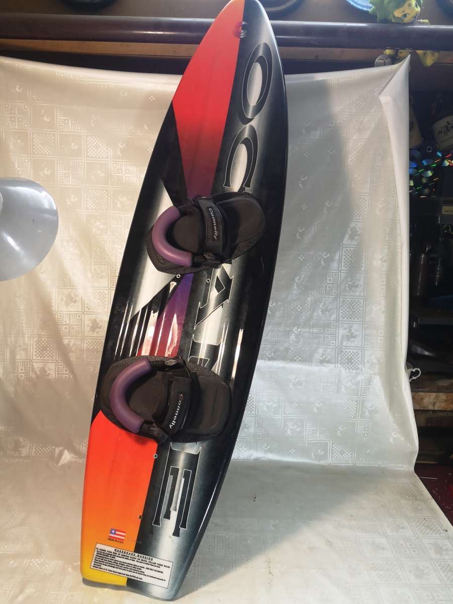 Surfboards STUNNING CONNELLY OCTANE WAKEBOARD (BEAUTIFUL CONDITION