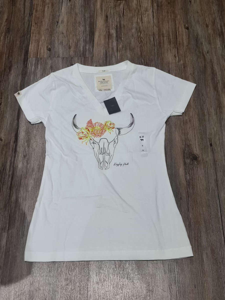 T-shirts & Tops - Kingsley Heath Ladies Small T Shirt was sold for R101 ...