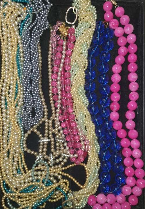 Necklaces A COLLECTION OF VINTAGE JOBLOT COSTUME NECKLACES for sale