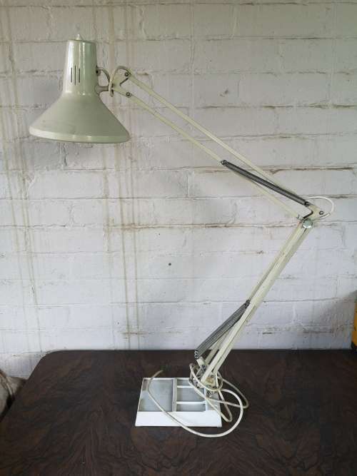 Lamps & Lanterns Vintage Luxo anglepoise lamp was sold for R120.00 on