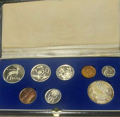 Proof Sets - 1986 SOUTH AFRICAN PROOF SET WITH SILVER R1 was sold for ...