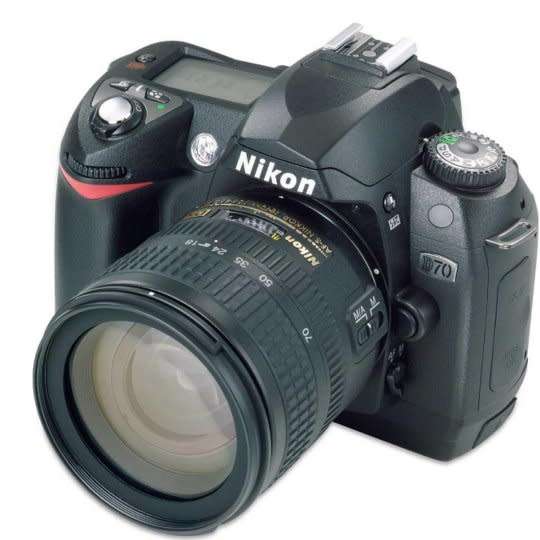 Digital SLR Nikon D70 DSLR Camera with Nikkor AFS DX 1870mm Lens was sold for R961.00 on 29
