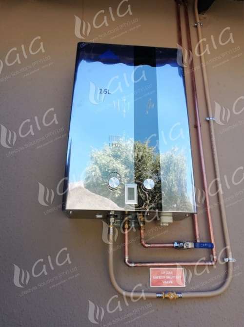 Geysers Delta Engineering Stainless Steel 16lt Gas Geyser was sold