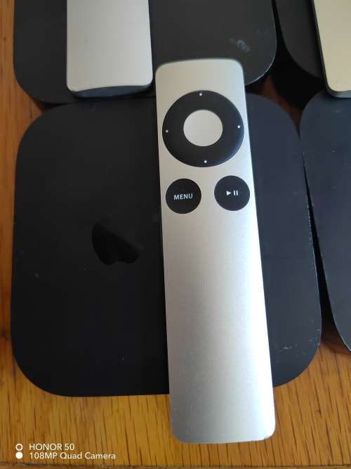 Devices Apple TV model A1469 3rd Gen was sold for R900.00 on 10 May at 2231 by