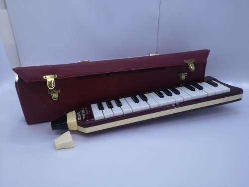 Used HOHNER MELODICA PIANO 27 Band Instruments - Other