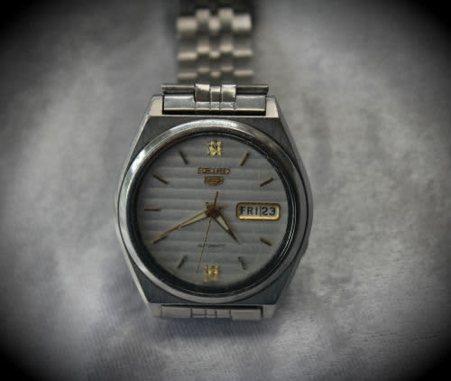 Men's Watches - Vintage Mens Seiko 5 automatic Watch KY 7s26-8760 F  -working -few scratches on the glass was sold for  on 4 Jun at 00:16  by kiepersol1 in Johannesburg (ID:345502153)