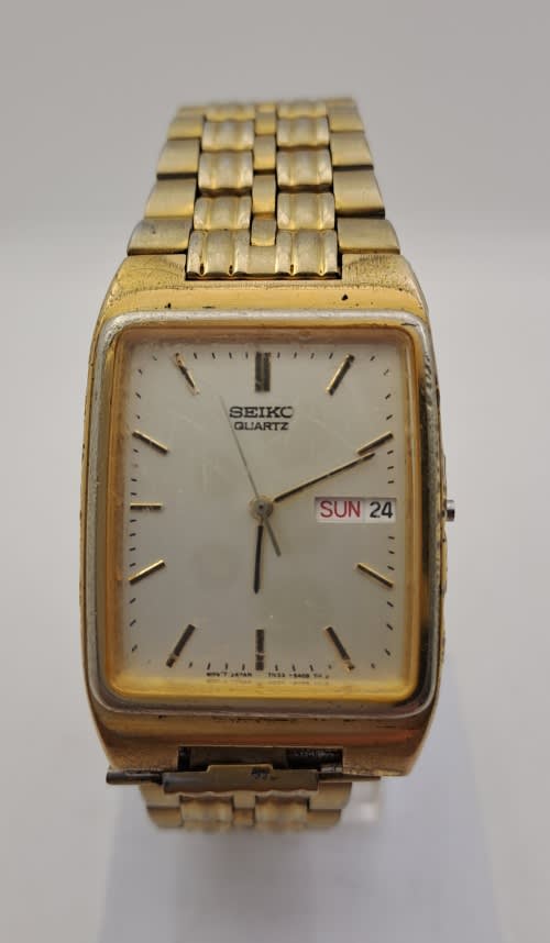 Men's Watches - Pre-owned 1990's Seiko Quartz watch working- New Battery  -GROWN MISSING NEED REPAIRS was listed for  on 4 Aug at 23:01 by  kiepersol1 in Johannesburg (ID:564515540)