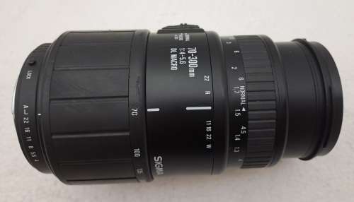 Lenses - Pre-Owned Sigma 70-300mm 1:4-5.6 DL Macro Lens for Pentax ...