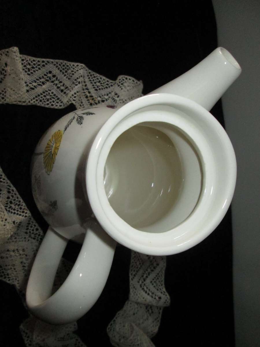 Other Porcelain & Ceramics Stavangerflint teapot. Botanical Theme