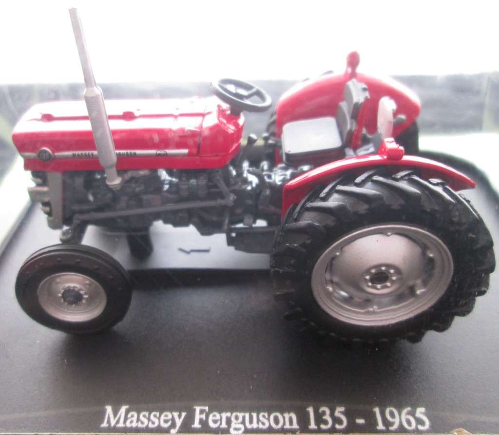 Models - Hachette Partworks-Scale Model-Tractor-Massey Ferguson 135 ...