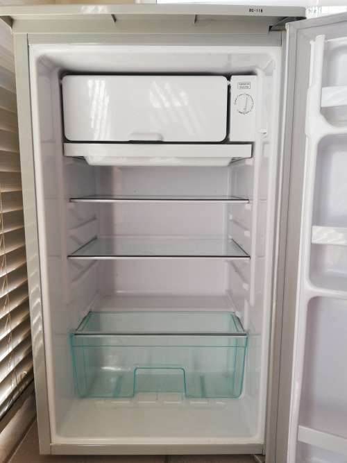 Fridges & Freezers Bauer BC118 Bar Fridge was sold for R1,000.00 on