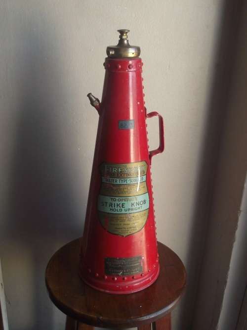 Fire Accessories Vintage Antique Fydrant Conical Fire Extinguisher
