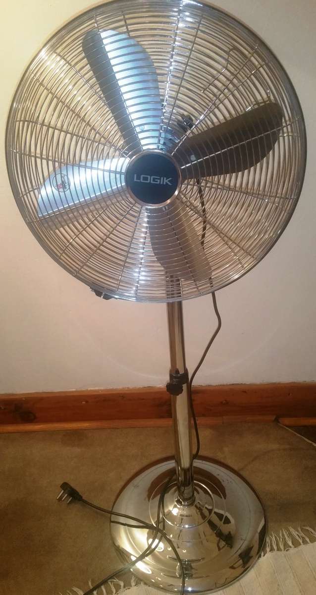 logik extractor fan