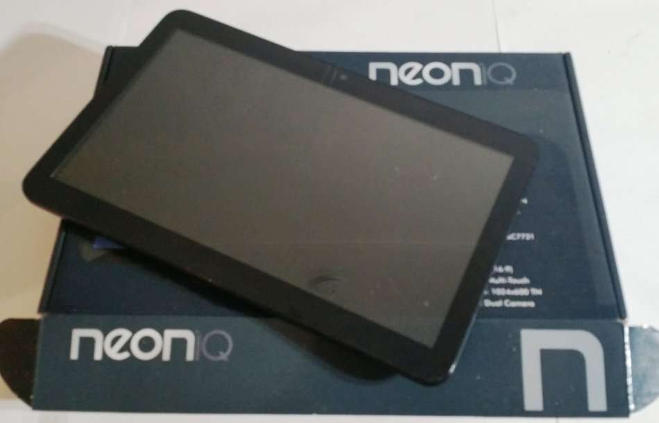 Devices NEONIQ 10.1 3G TABLET SPARESPARTSREPAIR was sold for R200