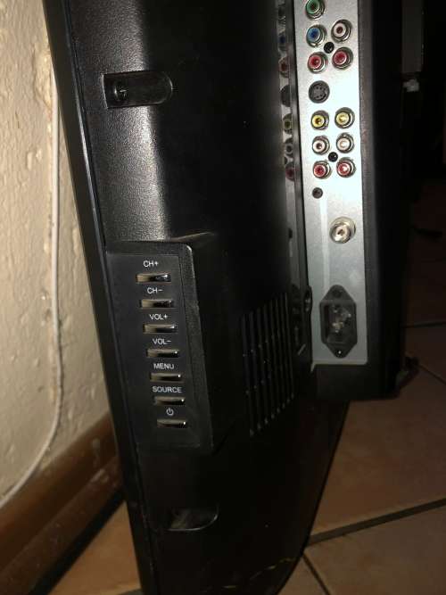 Televisions - PLS READ!!!SINOTEC 32 inches LCD TV (FOR PART OR REPAIR ...