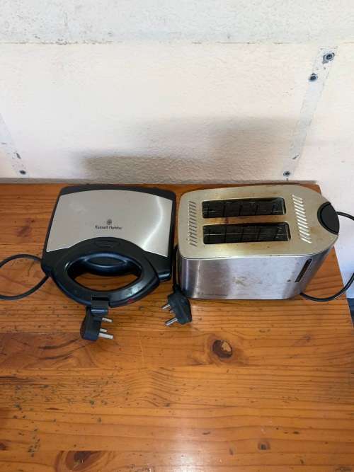 Toasters COMBO!!! RUSSELL HOBBS TOASTER AND SANDWICH MAKER was sold