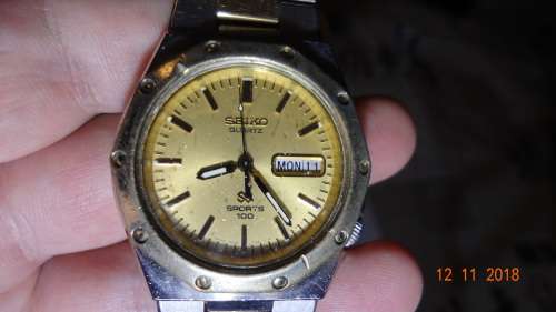 seiko quartz sports 100 alarm chronograph