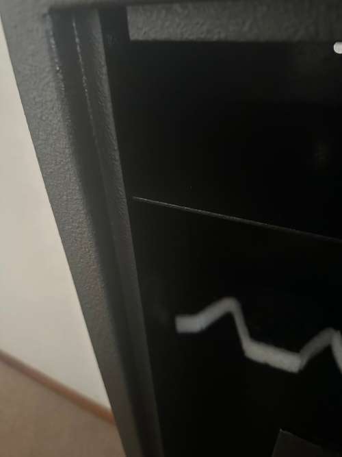 Safes NEW 2 Rifle Safe with shelf for ammunition and a pistol (SABS