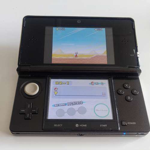 Nintendo Nintendo 3ds console with original charger and stylus