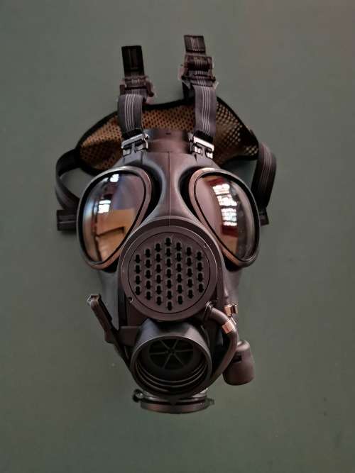 Headgear Huber+Suhner Military Full Face Gas Mask Swiss *Brand New